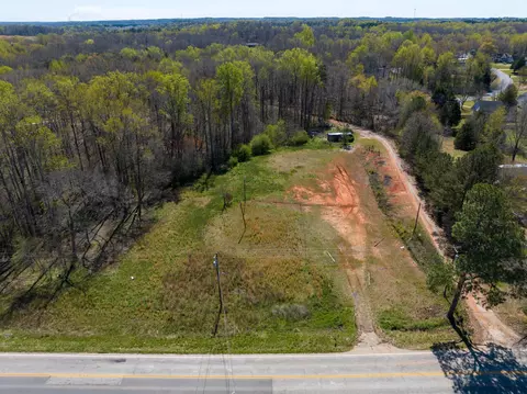 6851 Reidville Rd, Woodruff, SC 29358