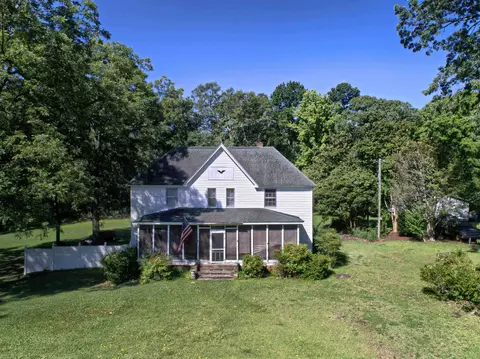 508 S Lee Ave, Landrum, SC 29356