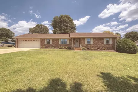 118 W Forest Dr, Spartanburg, SC 29301