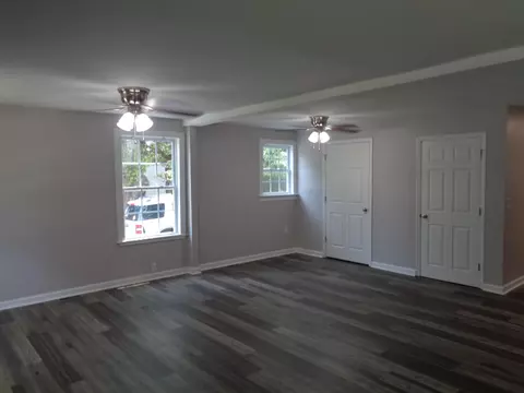 68 E Main St, Inman, SC 29349 photo 2