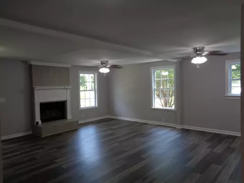 68 E Main St, Inman, SC 29349 photo 6
