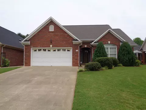 815 White Magnolia Dr, Inman, SC 29349