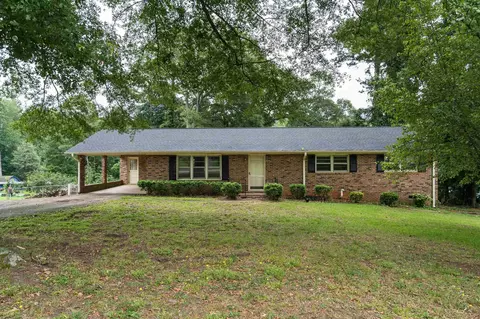 271 Woodley Rd, Spartanburg, SC 29306