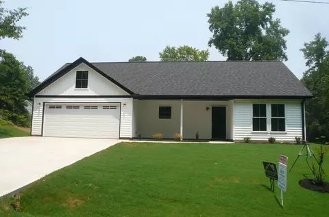 404 Saluda St, Chesnee, SC 29323