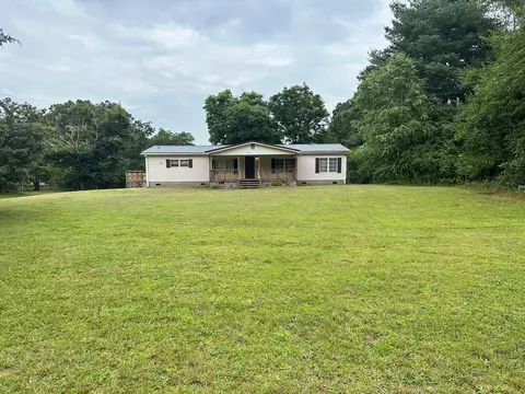 317 Mcdowell Rd, Columbus, NC 28722