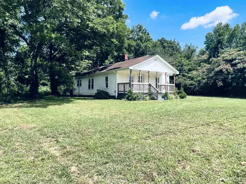 159 Evans Dr, Roebuck, SC 29376 photo 2