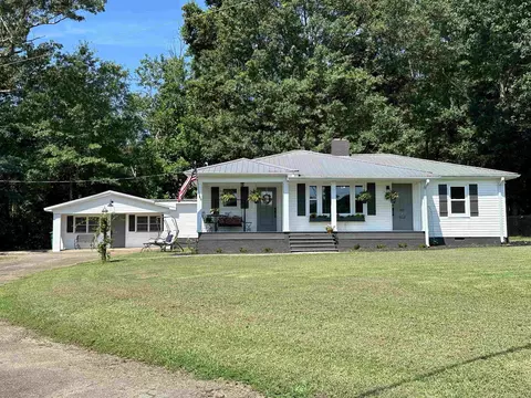 813 W Cherokee St, Chesnee, SC 29323