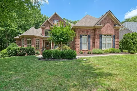 18 Oaklynn Ct, Simpsonville, SC 29680
