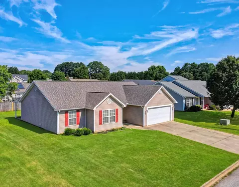 411 Fairbanks Ct, Lyman, SC 29365