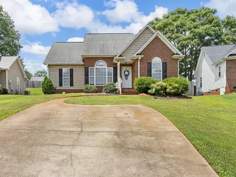 245 Cool Water Ct, Boiling Springs, SC 29316