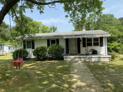 1020 Patterson Rd, Campobello, SC 29322