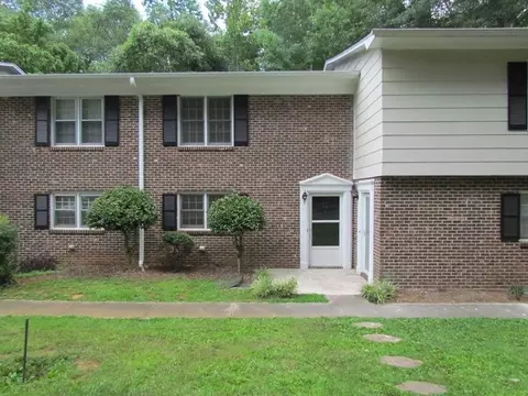 13 Summercreek Dr, Spartanburg, SC 29307