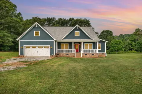 290 Louis Ln, Cowpens, SC 29330