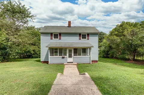15 F St, Inman, SC 29349