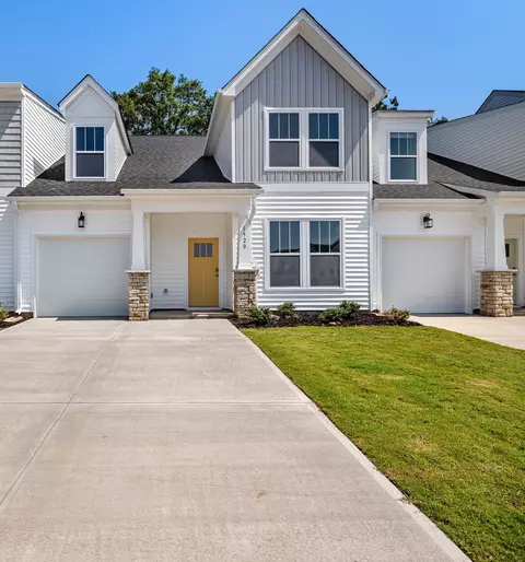 1520 Shallons Ct, Spartanburg, SC 29301