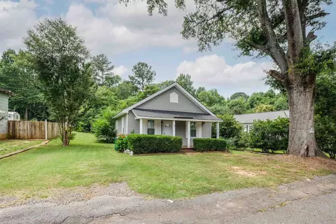 44 Chestnut St, Startex, SC 29377