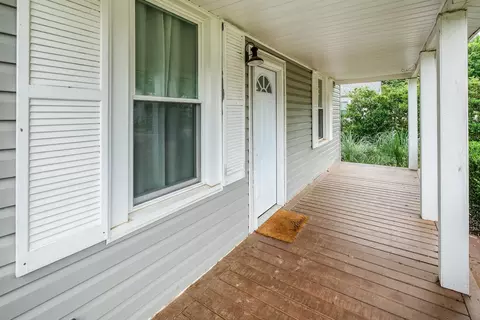 44 Chestnut St, Startex, SC 29377 photo 2