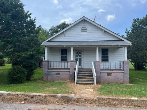 28 Chestnut, Wellford, SC 29377