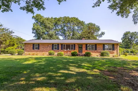 105 Thunderbird Pl, Spartanburg, SC 29307