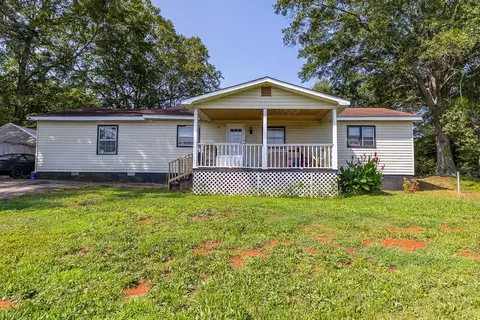 136 Ridge Rd, Wellford, SC 29385