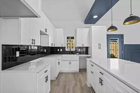 201 Preston St, Easley, SC 29640 photo 9
