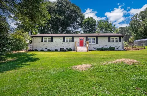 330 Johnson Ave, Inman, SC 29349