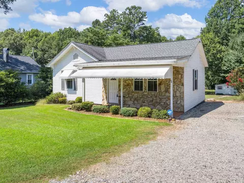 46 Chestnut St, Startex, SC 29377 photo 2