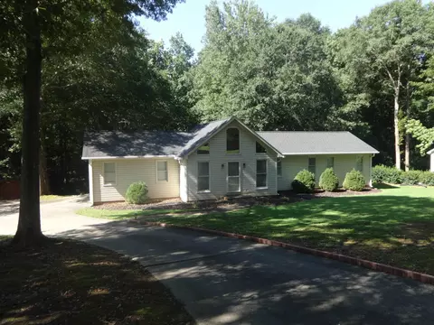 137 Miles Dr, Spartanburg, SC 29306