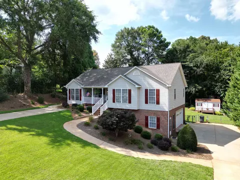 125 Woodcreek Dr, Spartanburg, SC 29303