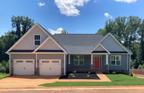 532 Forden Dr, Wellford, SC 29385