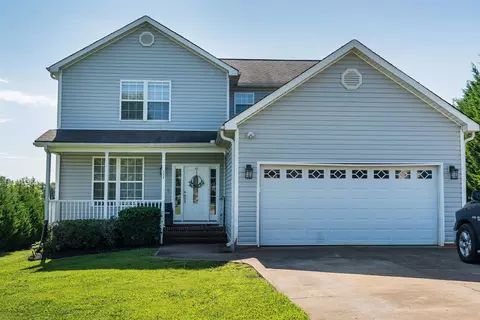 135 Millstone Dr, Campobello, SC 29322