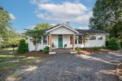 21 B St, Inman, SC 29349