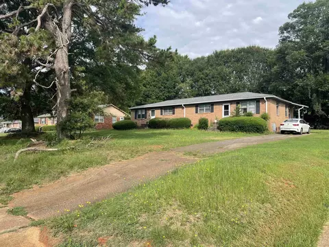 1610 Springfield Rd, Boiling Springs, SC 29316