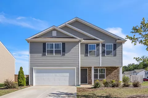 2 Crestwood Pines Trl, Piedmont, SC 29673