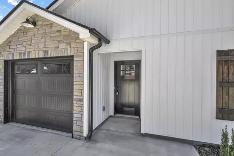 106 Lowe Rd, Chesnee, SC 29323 photo 2
