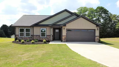 335 Twin Bridge Rd, Gaffney, SC 29341