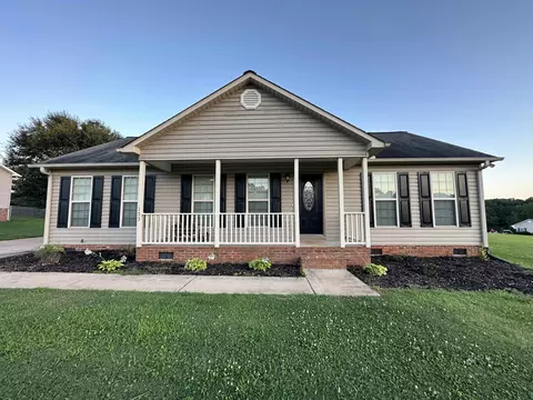 173 Summer Lady Ln, Boiling Springs, SC 29316