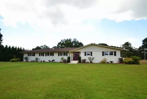 1898 John Dodd Rd, Wellford, SC 29385