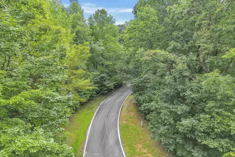 33 Angleblade Rd, Landrum, SC 29356 photo 6