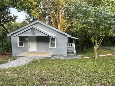 71 Oak St, Spartanburg, SC 29306