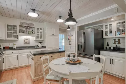 150 E Wallace Rd, Campobello, SC 29322 photo 11