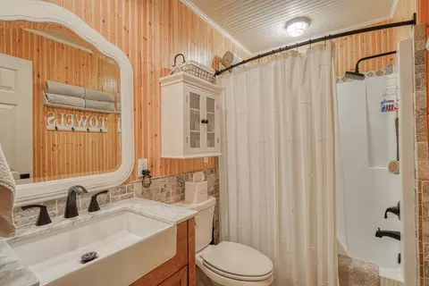 150 E Wallace Rd, Campobello, SC 29322 photo 18