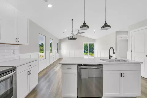 118 Lowe Rd, Chesnee, SC 29323 photo 6