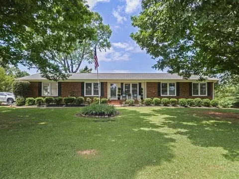 4061 Bible Church Rd, Boiling Springs, SC 29316