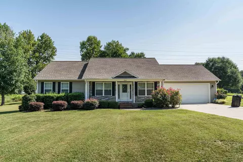 203 Freemont Dr, Gaffney, SC 29340