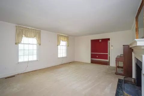 92 E Main St, Inman, SC 29349 photo 6