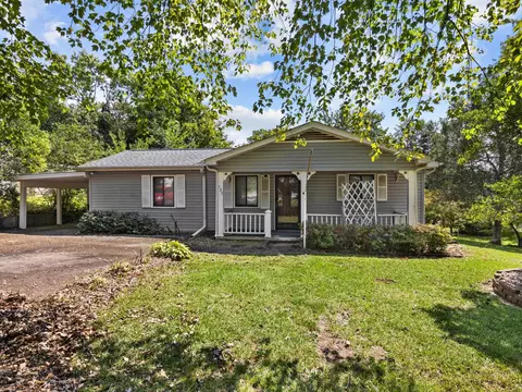 105 Edgewood Ave, Landrum, SC 29356