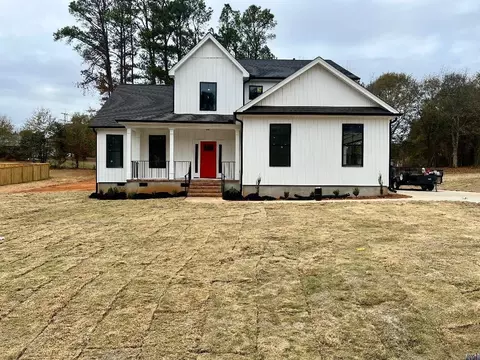 8 Lyman Lake Rd, Lyman, SC 29365
