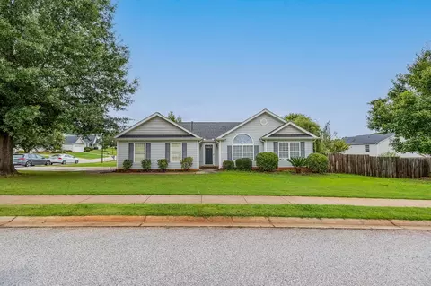 100 Feldspar Ln, Greer, SC 29650