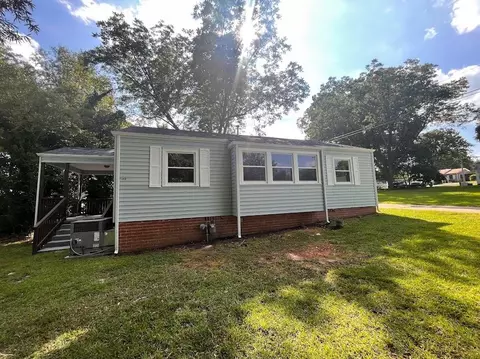 204 Austin Dr, Gaffney, SC 29340
